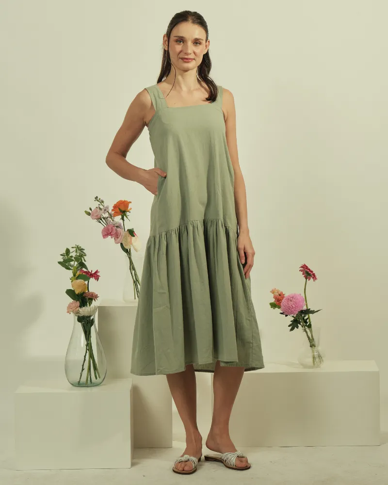 Larissa Sleeveless Square Neck Midi Dress