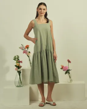 Larissa Sleeveless Square Neck Midi Dress